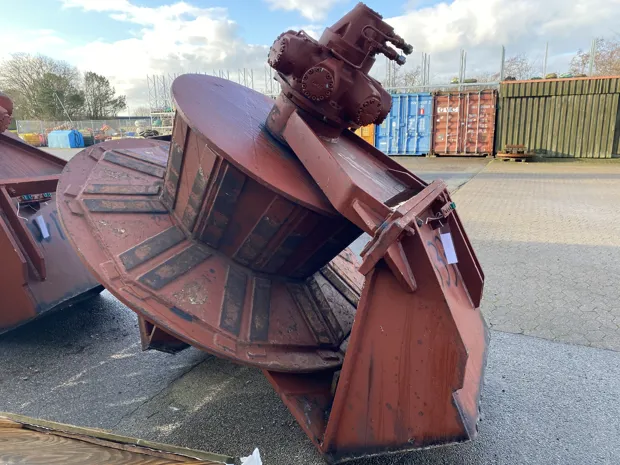 Image 3 of 7 - Chain wheel