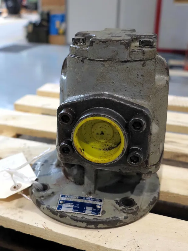 Image 1 of 3 - Kracht - KF3/112 F20B-M0A 7DE1