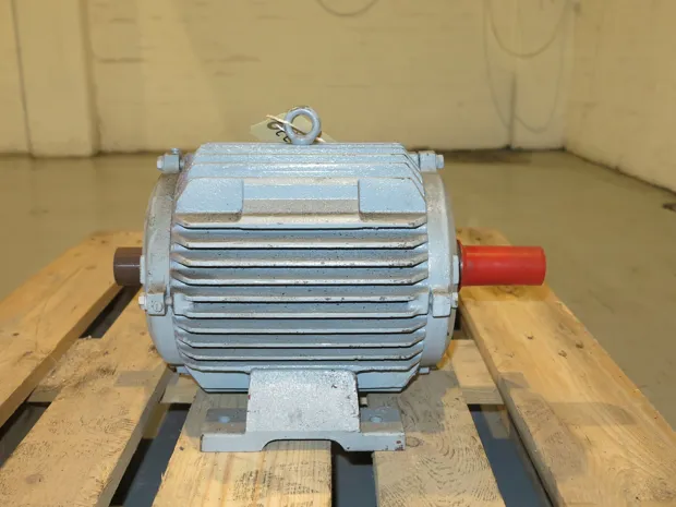 Image 1 of 3 - Server - 1.ZK 132 S-6