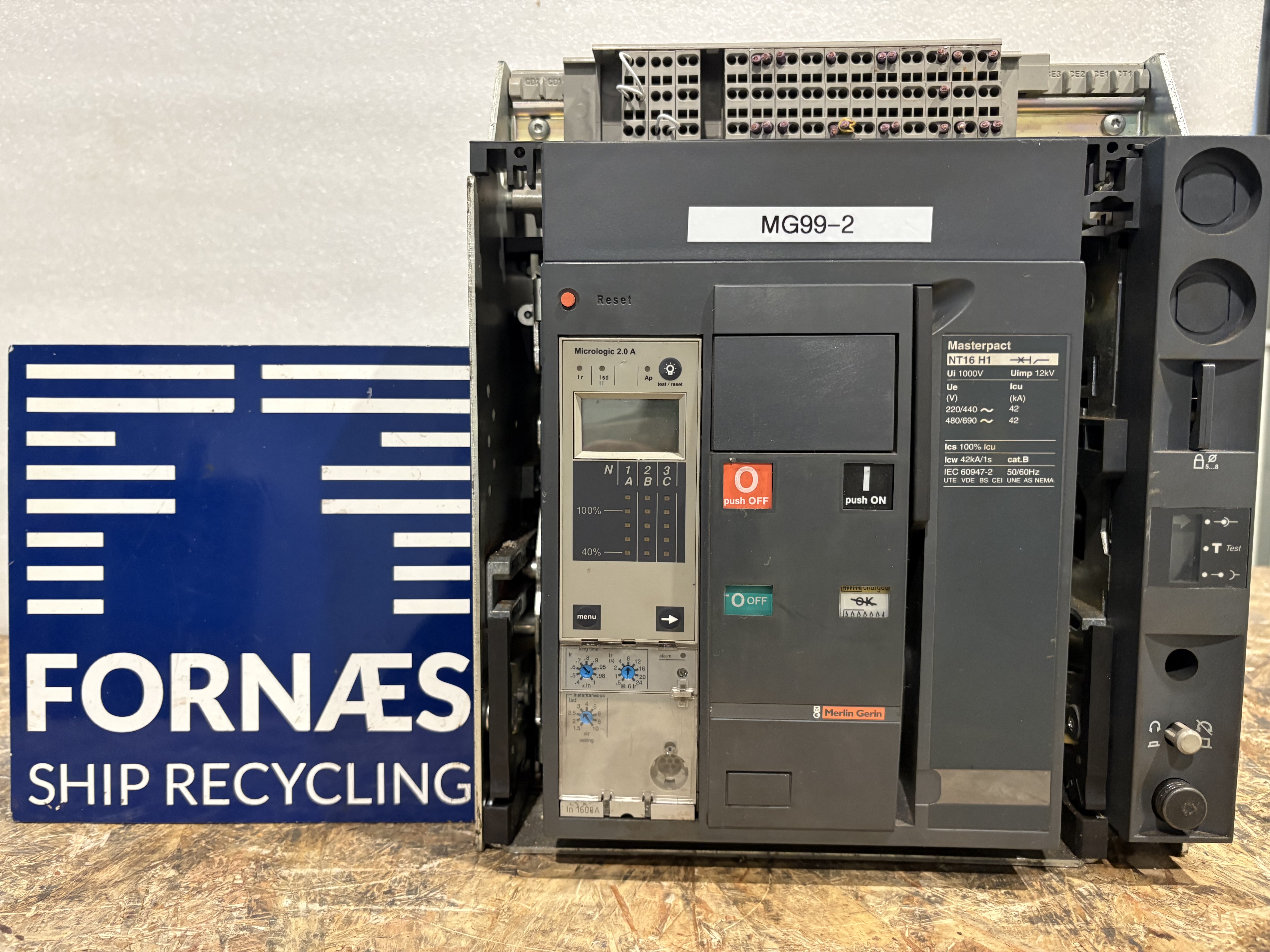 Merlin Gerin - Masterpact