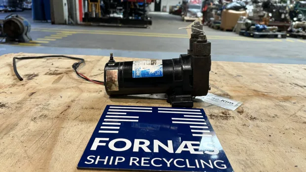 Image 2 of 9 - Jabsco - VR050