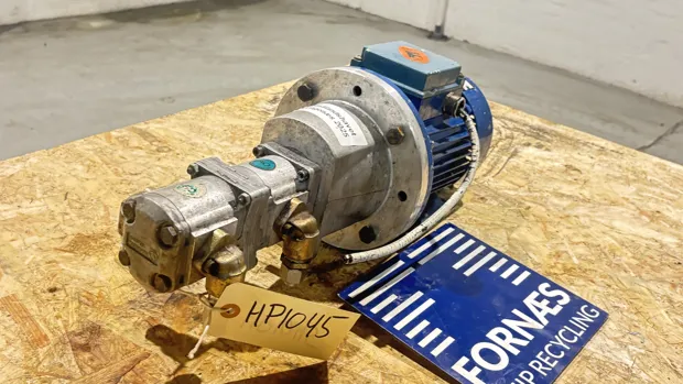 Image 1 of 10 - HP1045