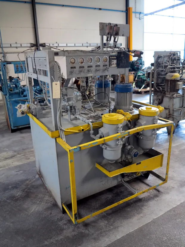 Image 2 of 3 - HS120