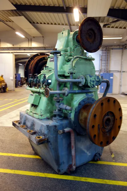 Image 6 of 7 - Tacke - HUW-710B