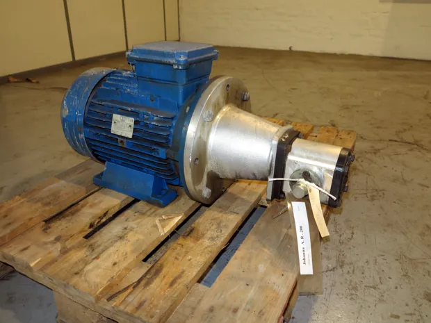 Image 1 of 5 - HP906