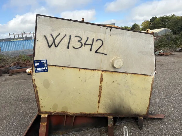 Image 4 of 6 - Trawl winch