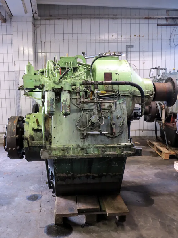 Image 3 of 5 - Ulstein - 600 AGSC