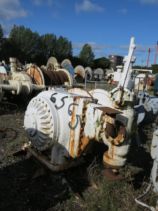 Image 2 of 6 - Wire winch