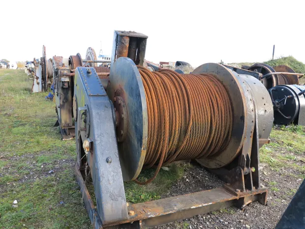 Image 1 of 7 - Trawl winch