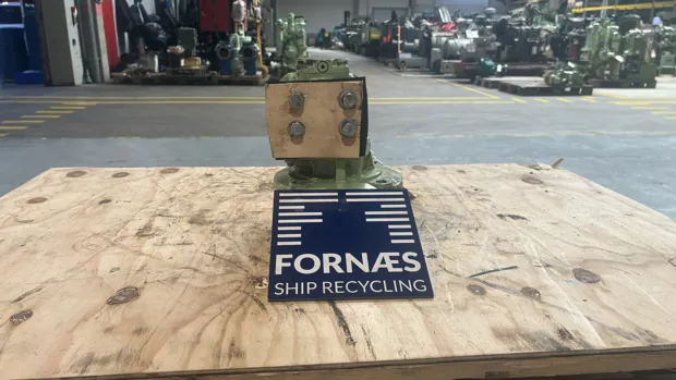 Image 4 of 9 - Kracht - KF4/150G10B P0B 7DP1/196