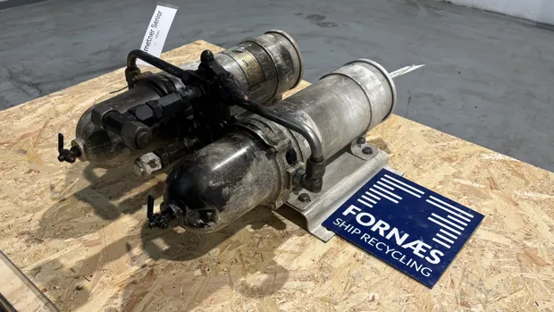 Image 2 of 8 - Parker racor - 751000MAX