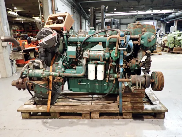 Image 3 of 6 - Volvo - TAMD 122A