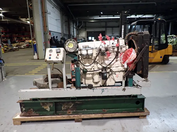 Image 3 of 3 - Ford  - 6 cyl.