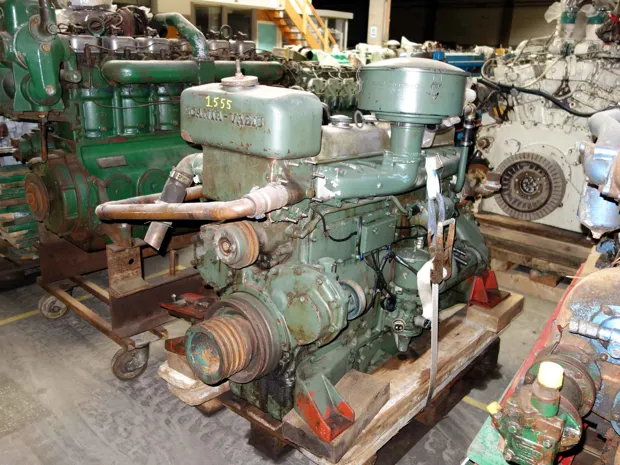 Image 3 of 5 - Scania - D11 R81SF