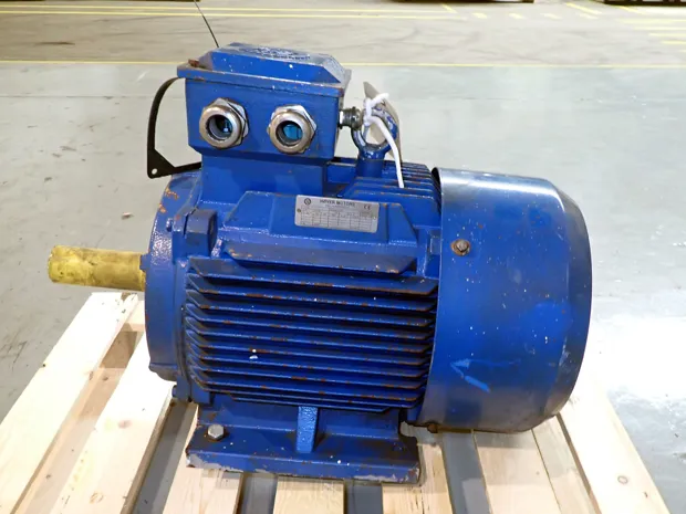 Image 1 of 3 - Hoyer Motors - Y2E2-160M1-2