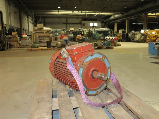 Image 2 of 3 - ABB - MBT 180M