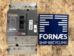 Merlin Gerin - Compact