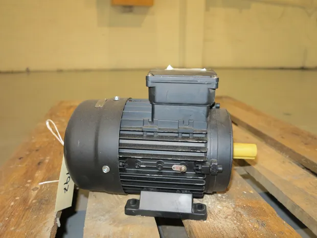 Image 1 of 3 - Hoyer Motors - HMA2-802-2