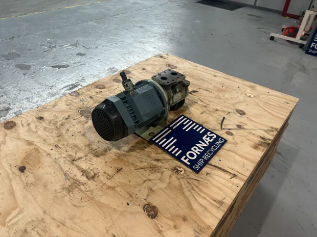 Image 6 of 11 - IMO - ACD 025N6 IVBP