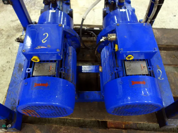 Image 4 of 6 - HS253