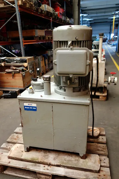 Image 1 of 7 - HS176