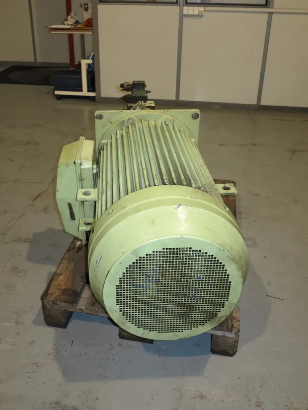 Image 4 of 7 - HP941