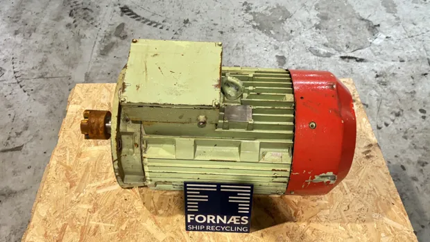 Image 6 of 8 - Lönne - VC200LK04