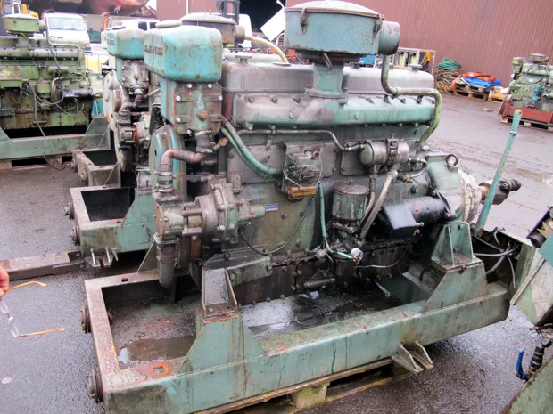 Image 1 of 3 - Scania - D11 R81SF