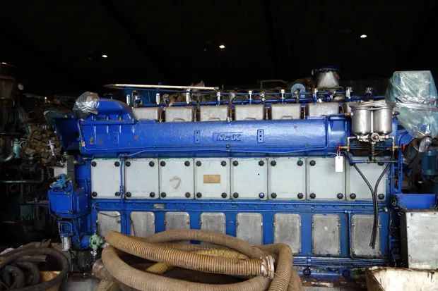 Image 1 of 3 - MaK - 8M 332