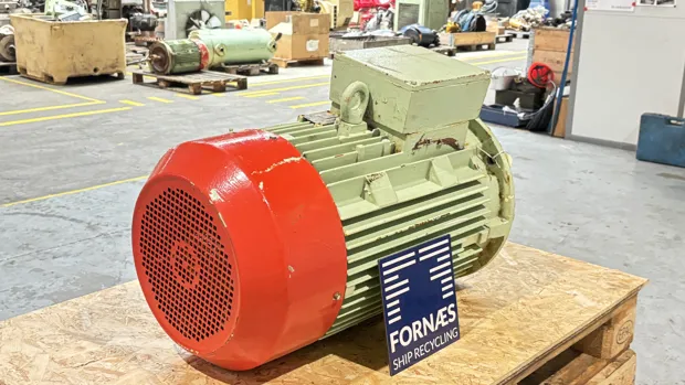 Image 3 of 8 - Lönne - VC200LK04