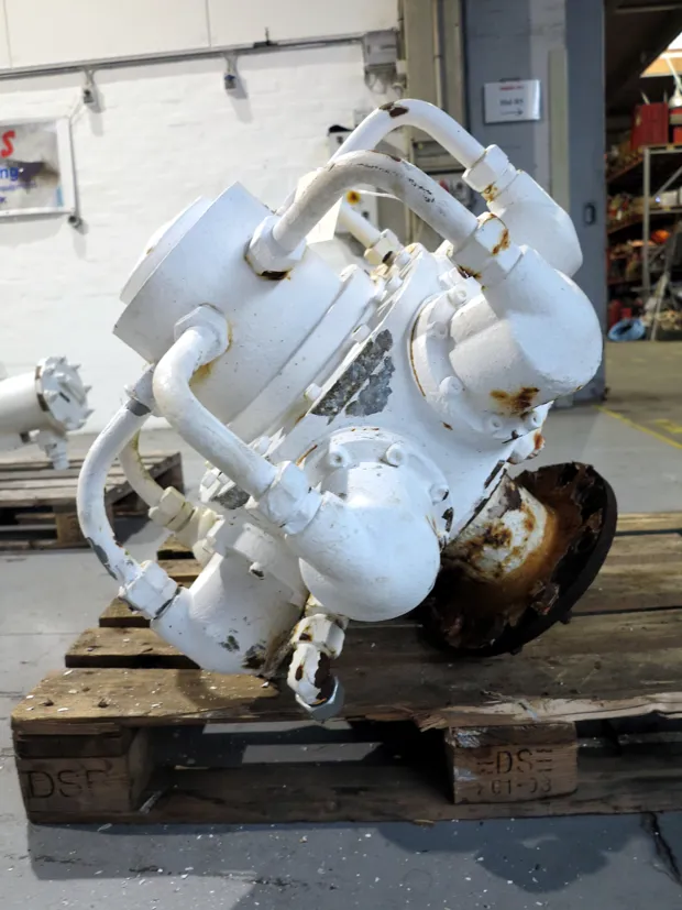 Image 1 of 8 - Bauer - HMB7-4,6-1-T-5