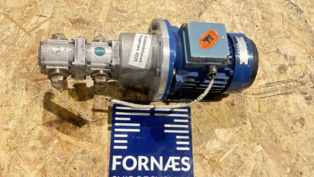 Image 6 of 10 - HP1045