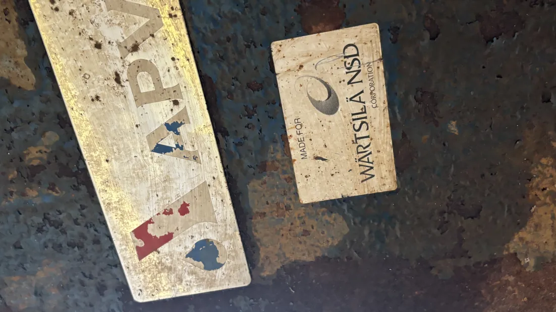 Image 5 of 10 - APV - N35