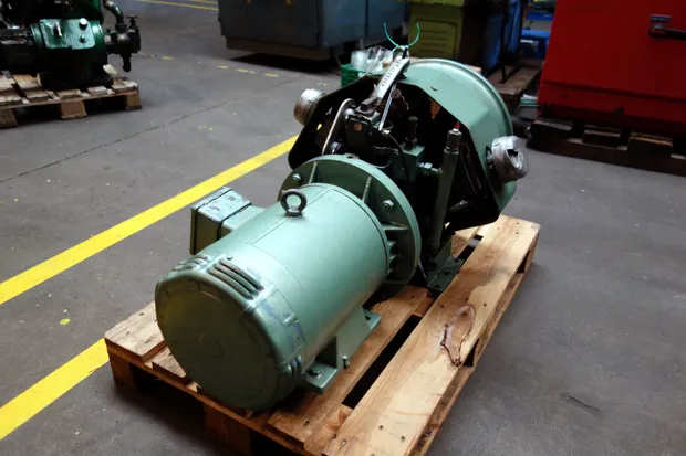 Image 3 of 5 - Hatlapa - L45