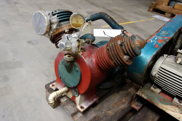 Image 2 of 3 - Sperre - HLF277