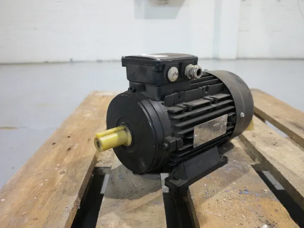 Image 2 of 3 - Hoyer Motors - HMA2 90L-2