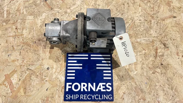 Image 3 of 9 - HP1020