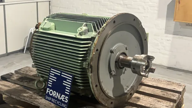 Image 11 of 13 - HP1041