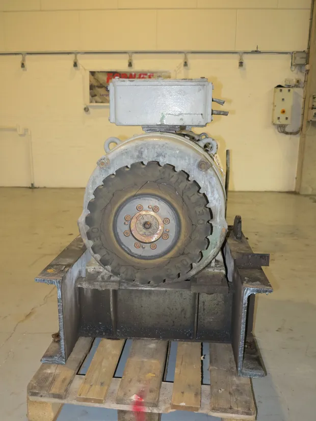 Image 4 of 5 - Indar - VN 280-L B