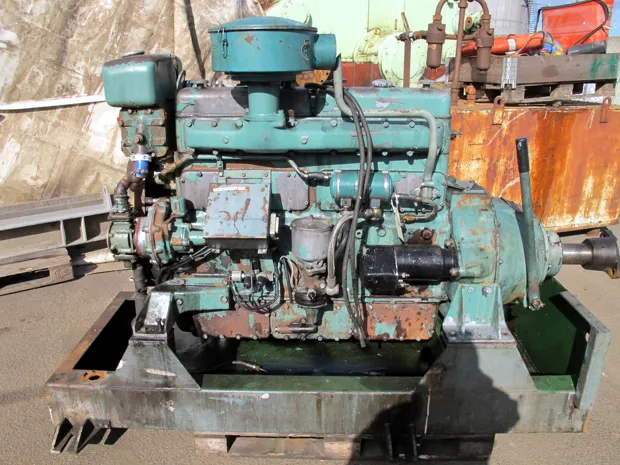 Image 2 of 3 - Scania - D11 R81