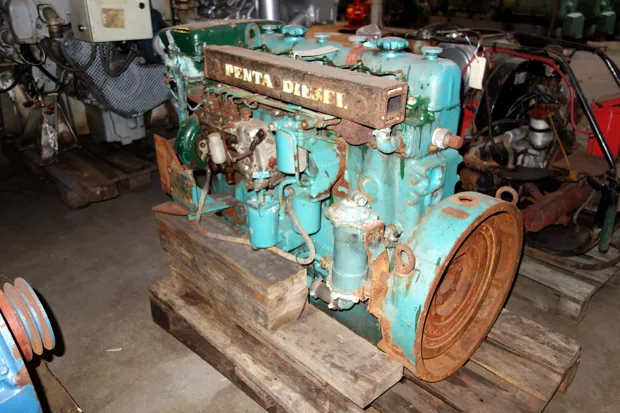 Image 2 of 3 - Volvo