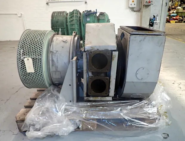 Image 1 of 6 - MAN B&W - NR 20/R147