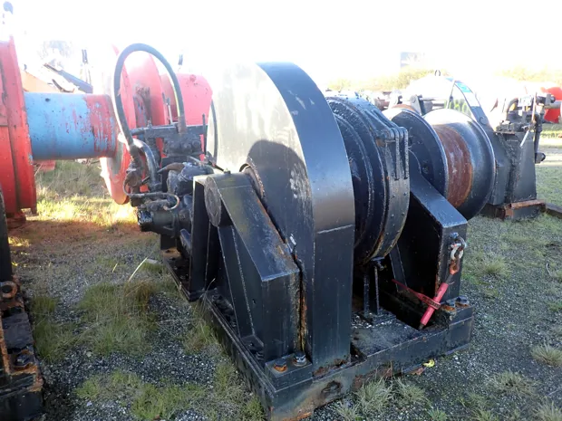 Image 2 of 6 - Anchor winch