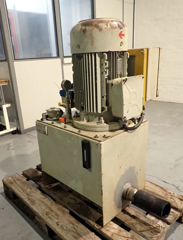 Image 2 of 6 - HS283