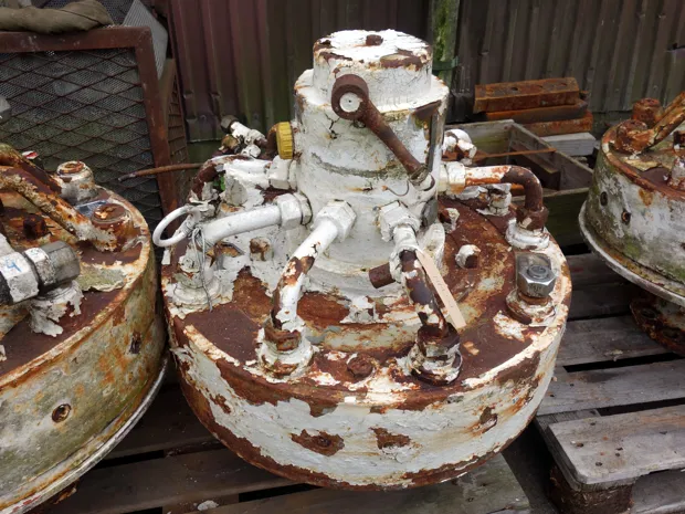 Image 1 of 2 - Bauer - HMJ 9-6 9 cyl