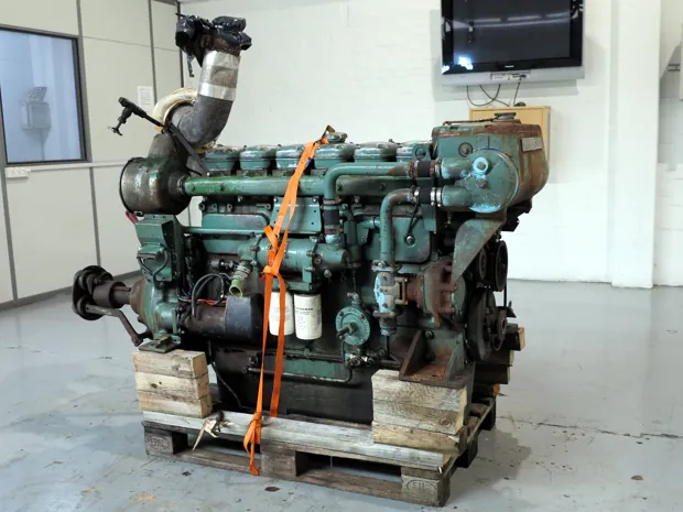 Image 1 of 5 - Volvo - MD 100A