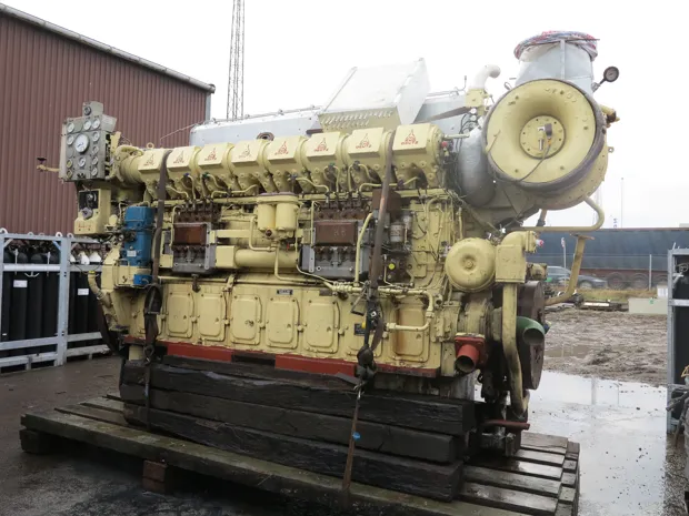 Image 6 of 8 - Deutz - SBV 8M 628