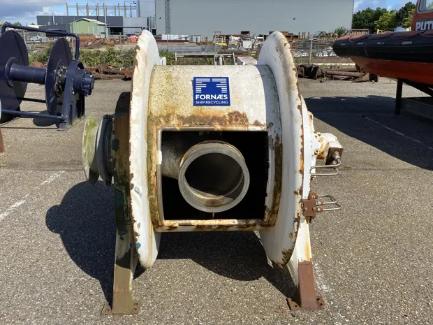 Image 1 of 7 - ND385