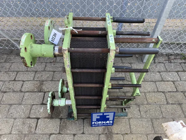 Image 4 of 4 - Alfa Laval  - P.22H. 127-3333 N.T