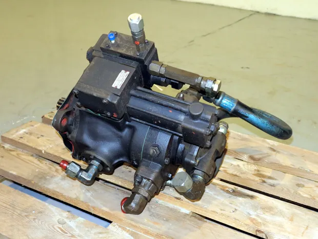 Image 3 of 4 - HP922